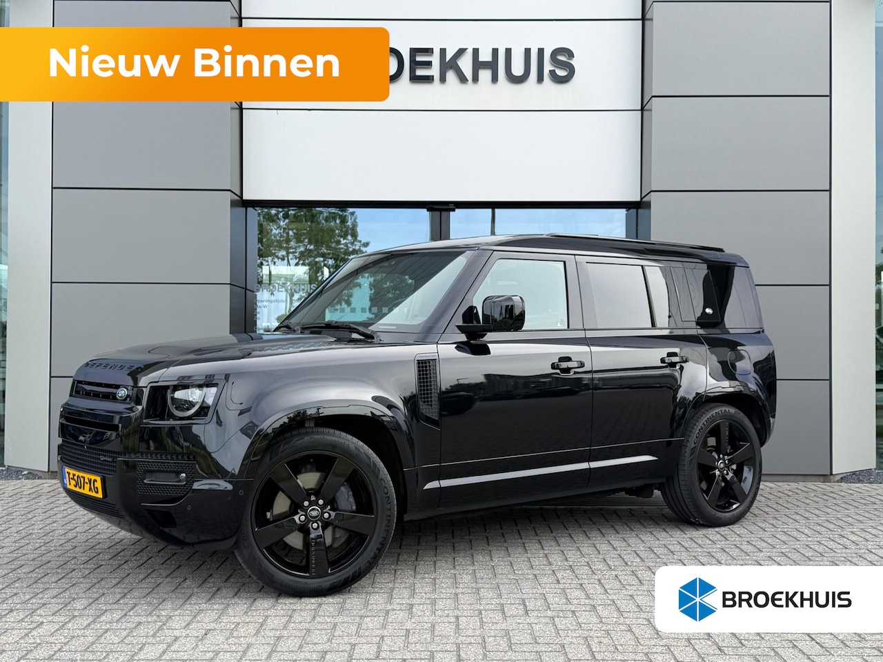 Land Rover Defender 110 - P400e X-Dynamic HSE | Head-up | 4-Zone Climate | 22 Inch | Koelbox | Afn. trekhaak | Stoel - AutoWereld.nl