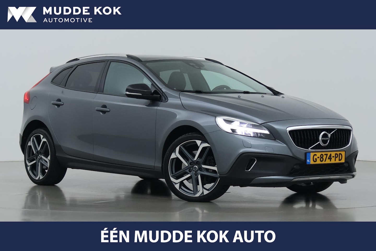 Volvo V40 Cross Country - 1.5 T3 Summum | Panoramadak | Automaat | Camera | Memory | LED | Stoelverwarming | 19 inch - AutoWereld.nl