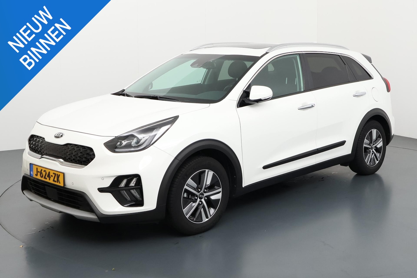 Kia Niro - 1.6 GDI HYBRID EXECUTIVELINE I SCHUIF/KANTELDAK I LEDEREN BEKLEDING I STOELVERWARMING - AutoWereld.nl