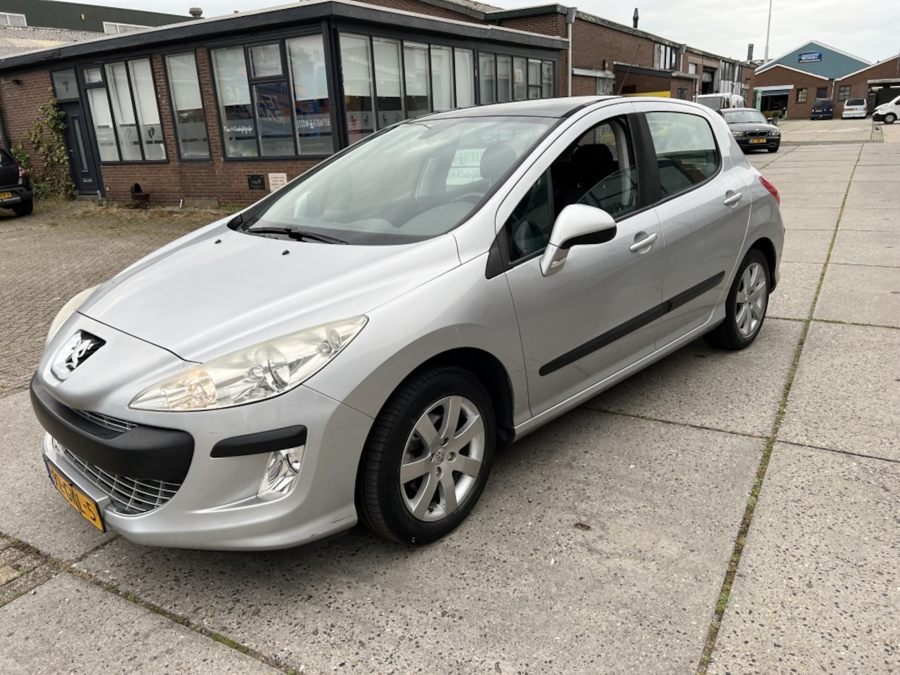 Peugeot 308 - 1.6 VTi XS Première 1.6 VTi XS Première - AutoWereld.nl