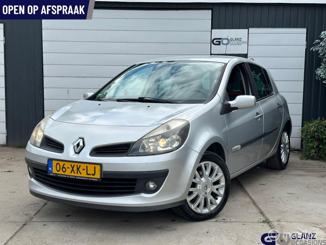 Renault Clio - 1.4-16V Rip Curl 1.4-16V Rip Curl - AutoWereld.nl