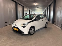 Toyota Aygo - 1.0 VVT-i x-fun Airco/Led