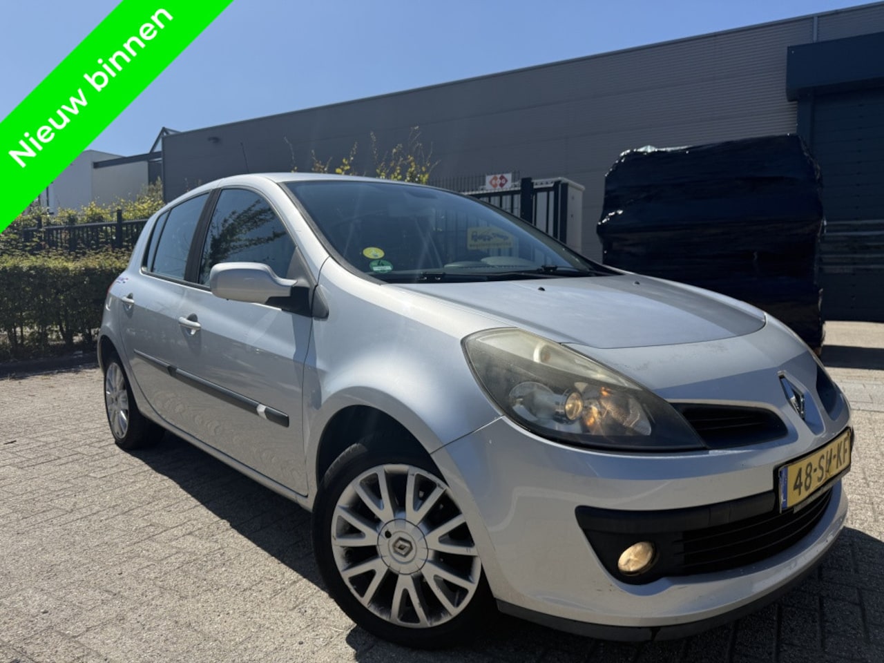 Renault Clio - 1.6-16V Dynam.Luxe Automatisch Clima Lage km - AutoWereld.nl