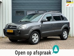 Hyundai Tucson - 2.0i Style Premium CLIMA / CRUISE / NAP