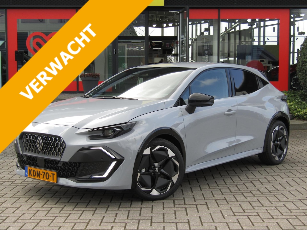 Renault Clio - 6 Techno 1.8 E-Tech Full Hybrid 160pk / Navigatie / 360 Camera / Stoelverwarming - AutoWereld.nl
