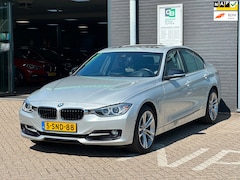 BMW 3-serie - 328i xDrive High Executive/1STE EIG/PANO-DAK/CAMERA/NL-AUTO NAP