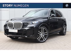 BMW X5 - xDrive50e M Sport Automaat / Panoramadak Sky Lounge / Trekhaak / Comfortstoelen / Parking
