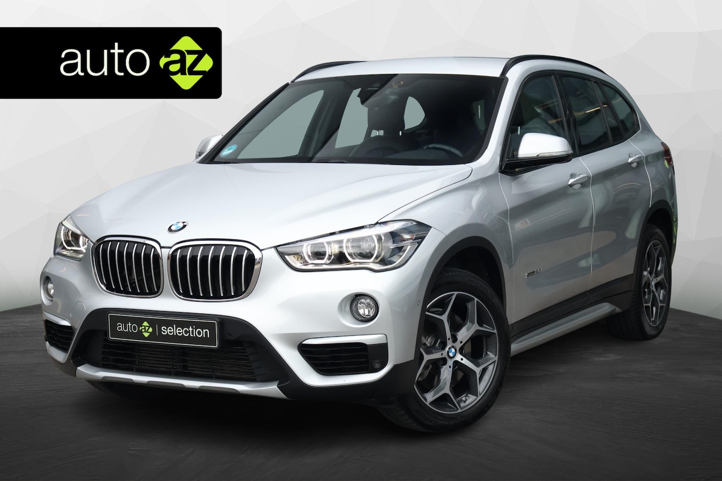 BMW X1 - sDrive20i Corporate Lease High Executive X-Line / Camera - AutoWereld.nl