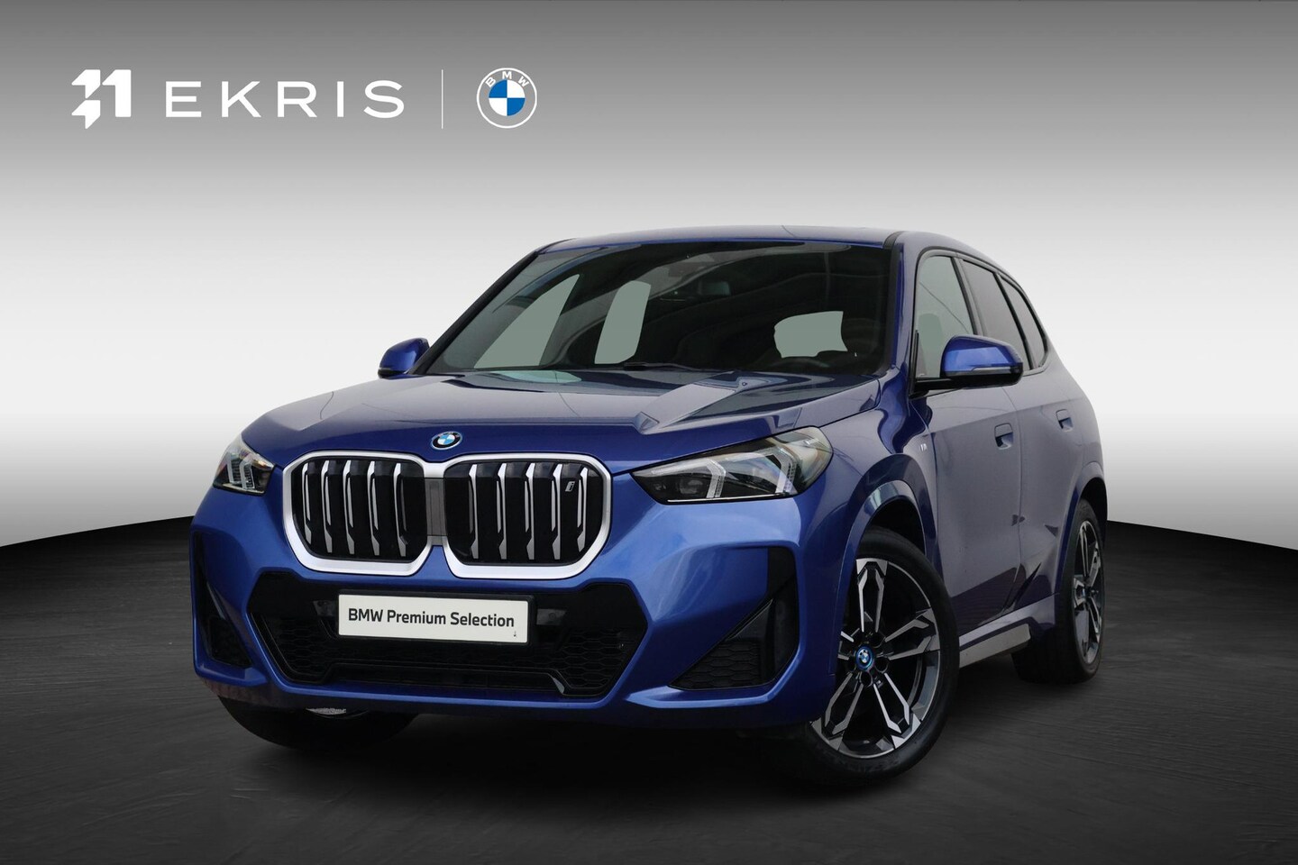 BMW iX1 - xDrive30 Launch Edition 67 kWh / M-Sport Pakket / Pano Dak / Stoelverwarming Voor / - AutoWereld.nl