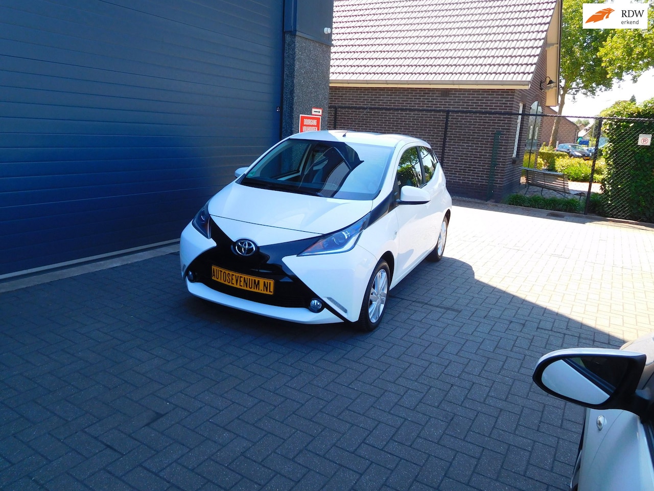 Toyota Aygo - 1.0 VVT-i x-sport 1.0 VVT-i x-sport - AutoWereld.nl
