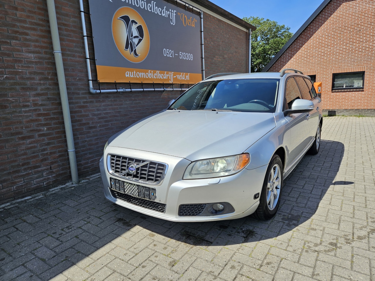 Volvo V70 - 2.0 2.0 - AutoWereld.nl