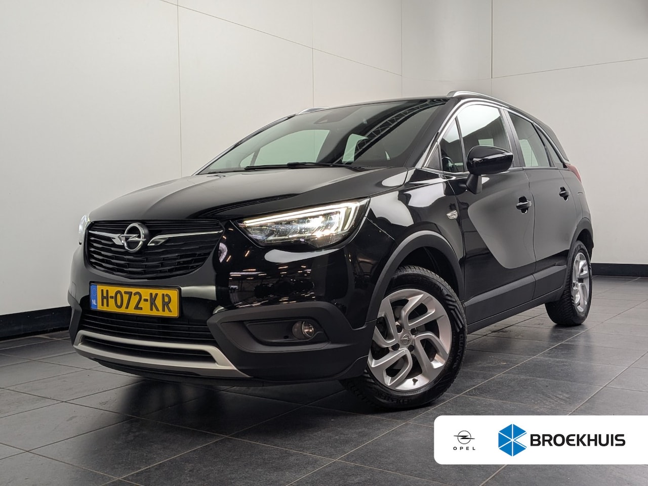 Opel Crossland X - 1.2 Turbo Innovation | Trekhaak | Climate & Cruise C. | Navigatie | Park Assist | Trekhaak - AutoWereld.nl