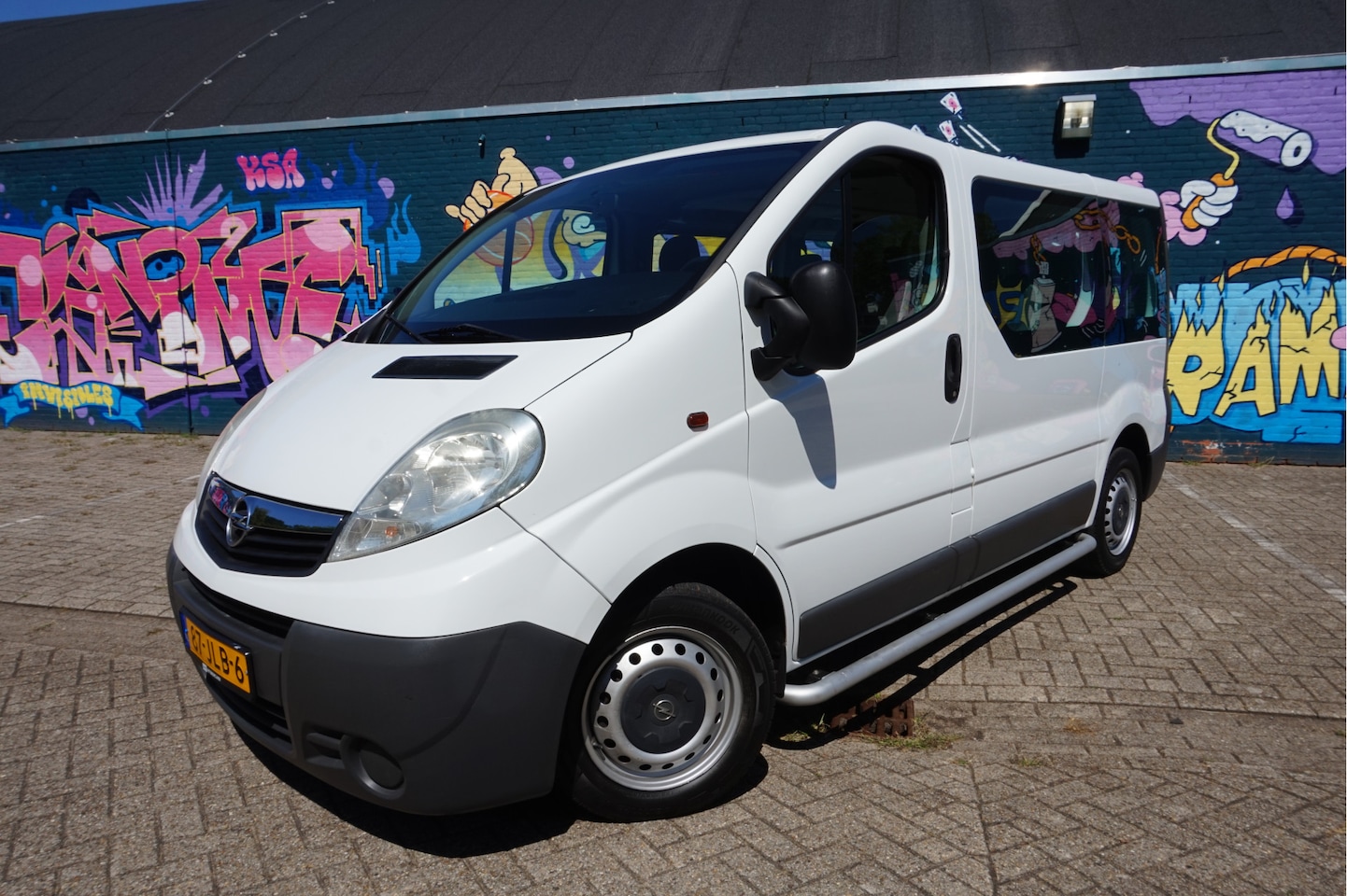Opel Vivaro Combi - 2.0i L1H1 9 persoons LPG-G3 - AutoWereld.nl