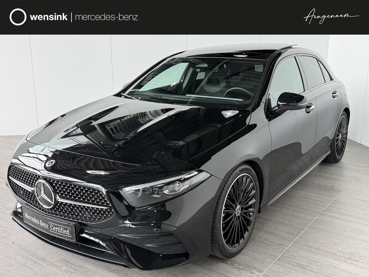 Mercedes-Benz A-klasse - 180 Star Edition AMG Line | Panoramadak | 19 inch LM velgen | Night pakket | Multibeam Led - AutoWereld.nl