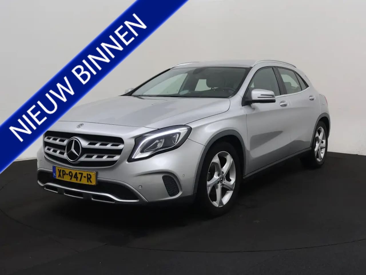 Mercedes-Benz GLA-Klasse - 180 Premium Plus Comfort onderstel - AutoWereld.nl