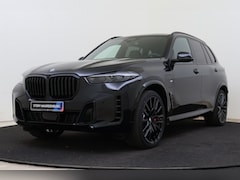 BMW X5 - xDrive50e M Sport Automaat / Panoramadak / Trekhaak / Parking Assistant Professional / Sof