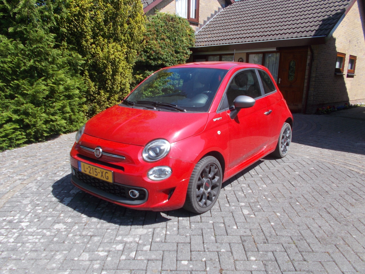 Fiat 500 - 1.0 Hybrid Star Zeer lux uit gevoerd - AutoWereld.nl