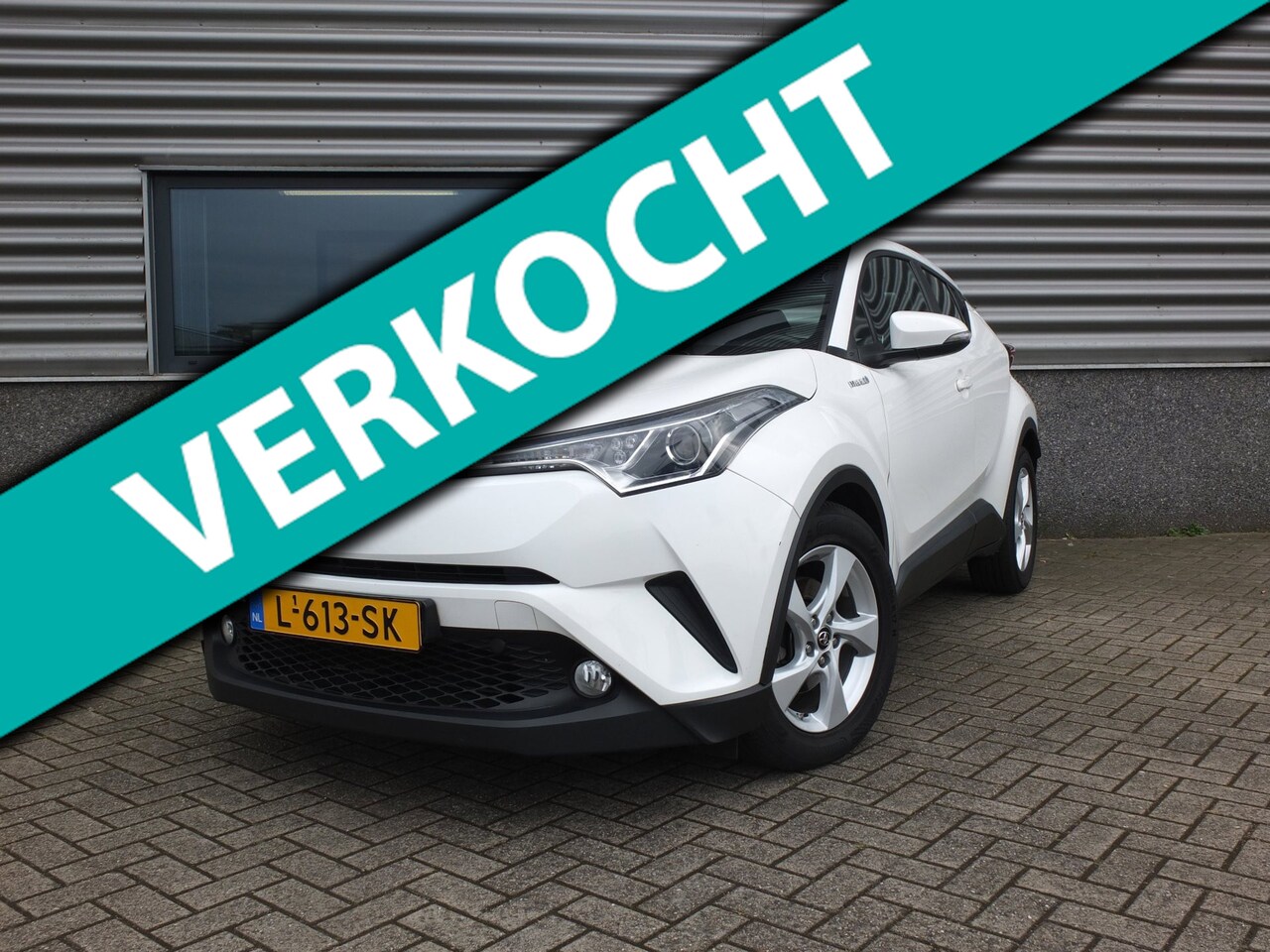 Toyota C-HR - Full Hybrid | Automaat | Carplay | Zuinig | Hoog | Nette staat - AutoWereld.nl