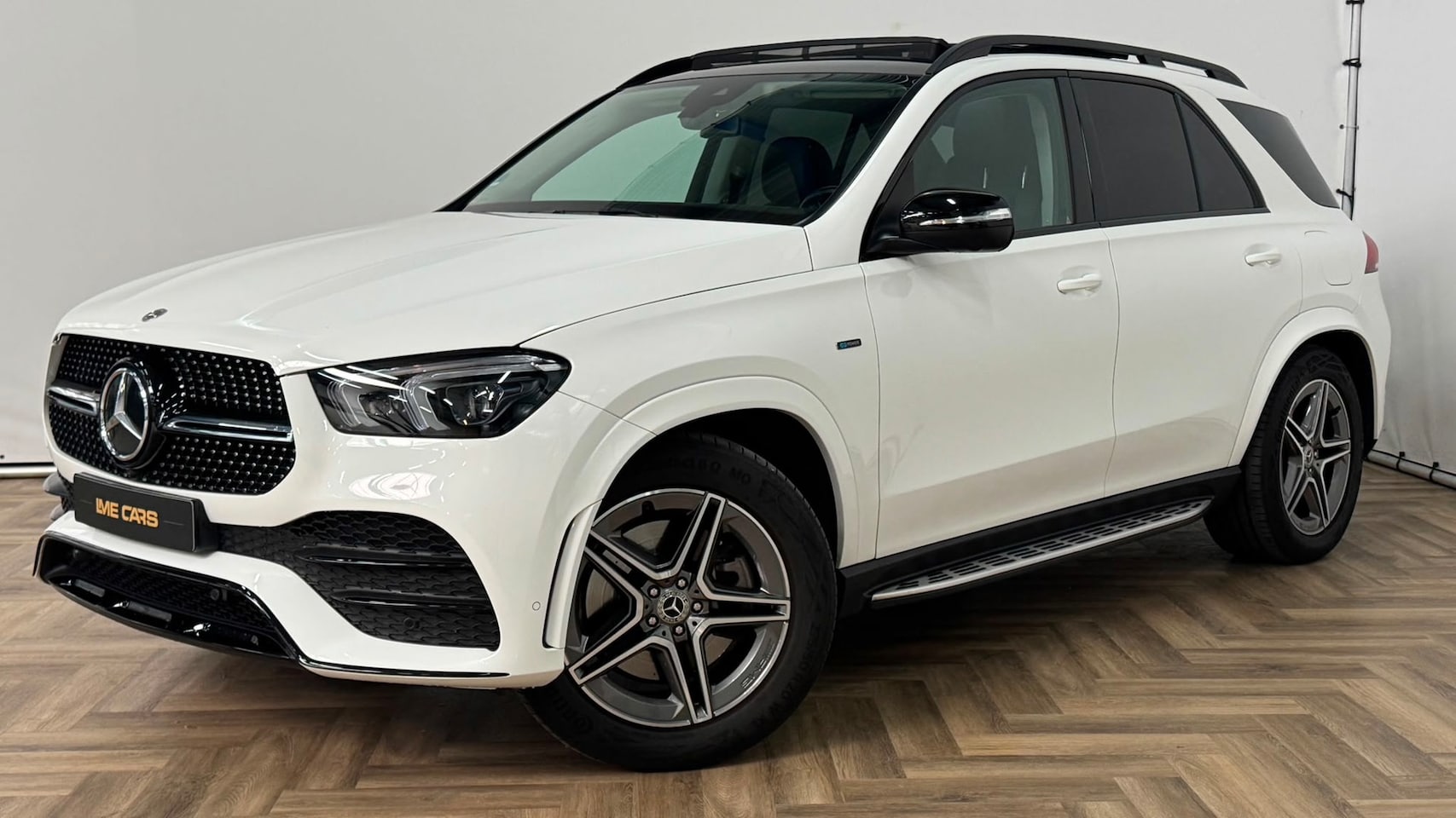 Mercedes-Benz GLE-Klasse - 350 e 4MATIC Premium Plus|AMG|PANO|INRUIL MOGELIJK| - AutoWereld.nl