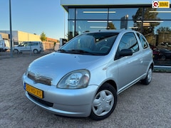 Toyota Yaris - 1.3-16V VVT-i Sol|Trekhaak