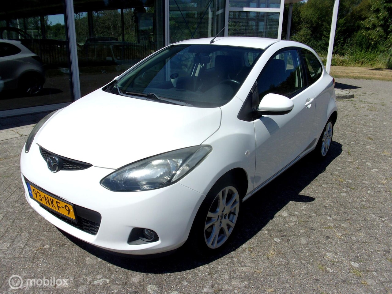 Mazda 2 - 1.3hp S-VT Touring 1.3hp S-VT Touring - AutoWereld.nl