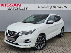 Nissan Qashqai - 1.3 DIG-T 160 Pk Tekna Plus Navigatie, Panoramadak, Leder, 19"Lm, Trekhaak, LED, Climate C