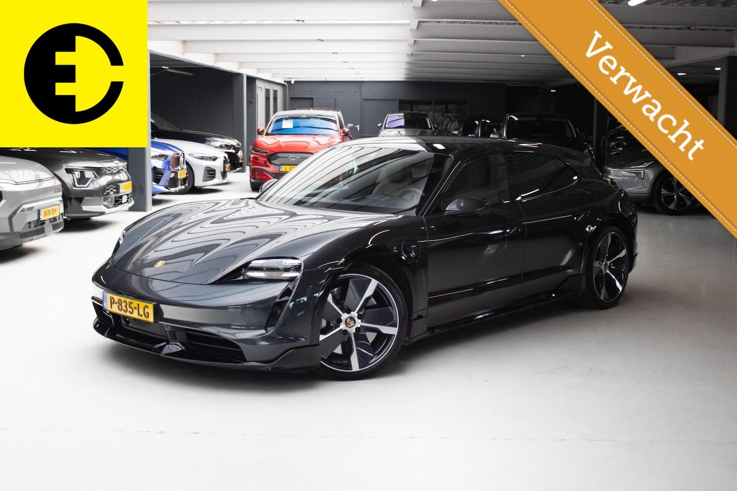 Porsche Taycan Cross Turismo - Turbo 93 kWh | Sportchrono | Stoelventilatie |Panodak - AutoWereld.nl