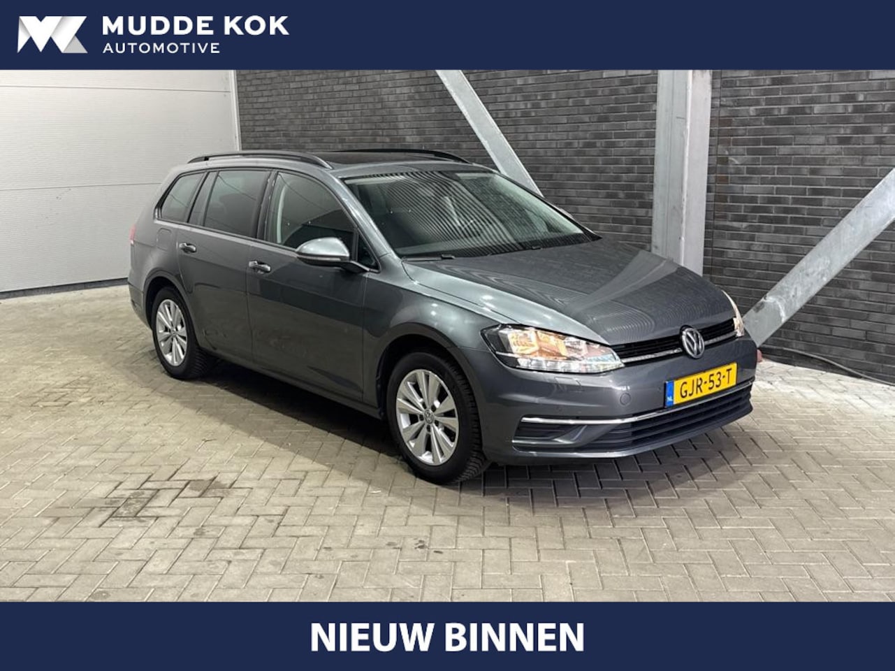 Volkswagen Golf Variant - 1.0 TSI Trendline | ACC | Panoramadak | Trekhaak | Camera | Stoelverwarming | Getint Glas - AutoWereld.nl