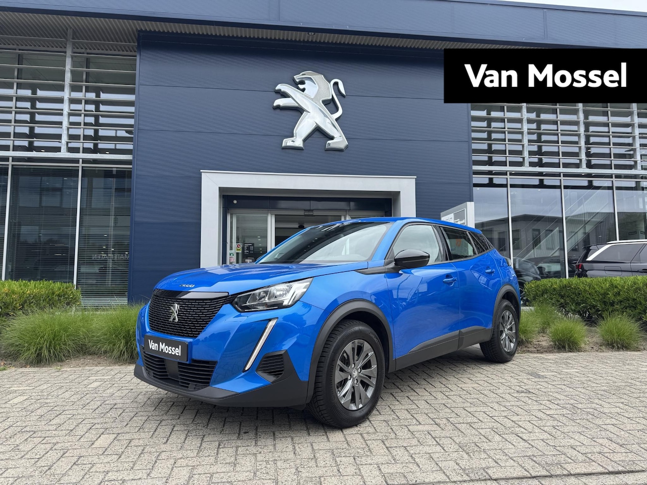 Peugeot 2008 - 1.2 PureTech Active Pack l Camera l Navi - AutoWereld.nl