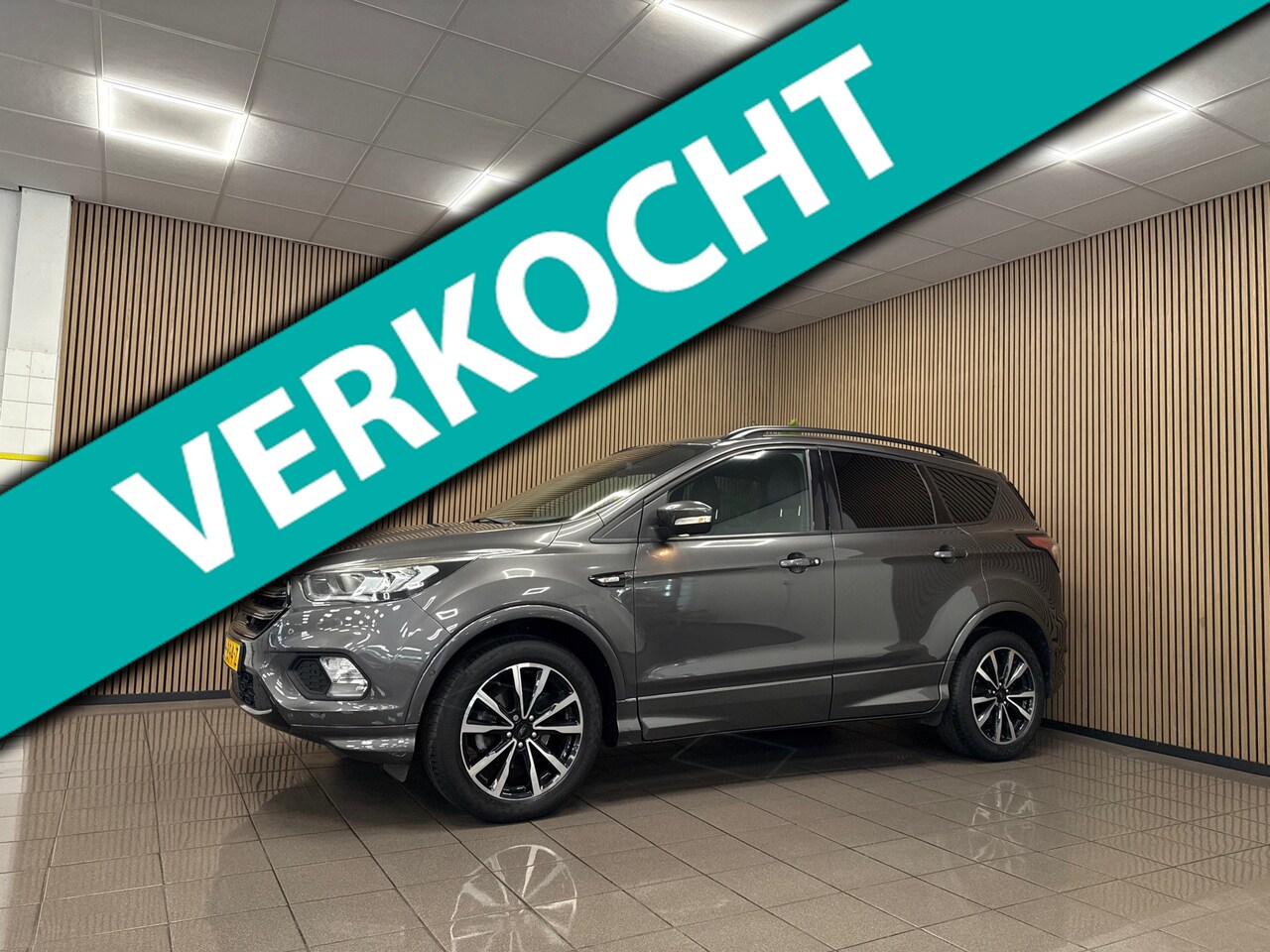 Ford Kuga - 1.5 EcoBoost ST Line * Dealer onderhouden / Trekhaak / Carplay / NL Auto * - AutoWereld.nl