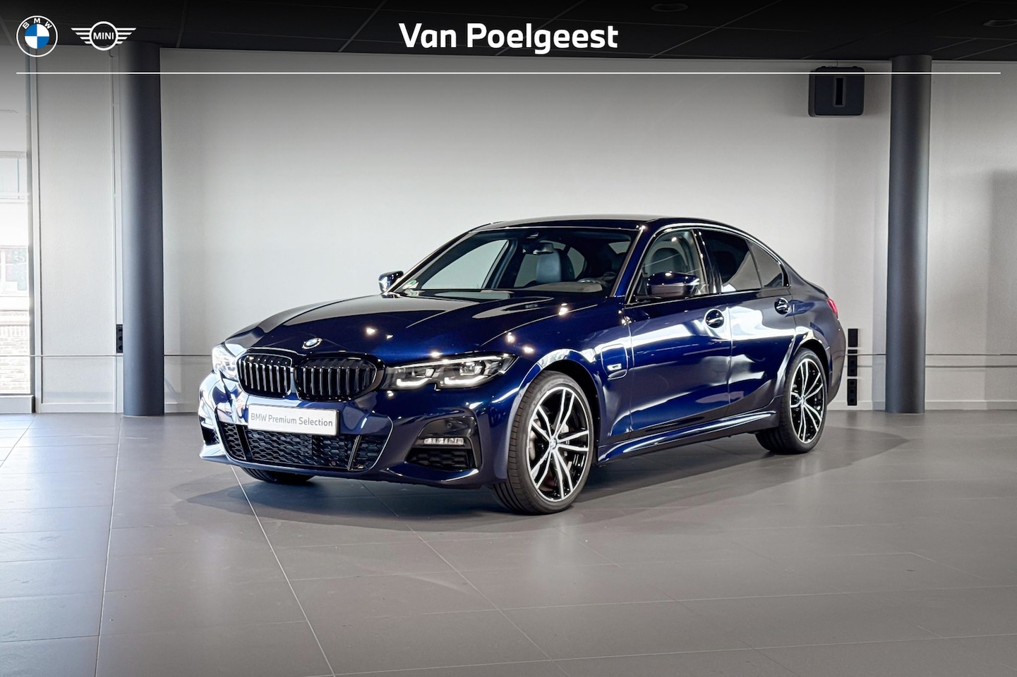 BMW 3-serie - Sedan 330e High Executive | M Sport | Stoelverwarming | Achteruitrijcamera | Hifi | - AutoWereld.nl
