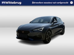 CUPRA Leon - 1.4 e-Hybrid 245pk VZ Performance / Sportstoelen / Stuurverwarming / Parkeersensoren achte