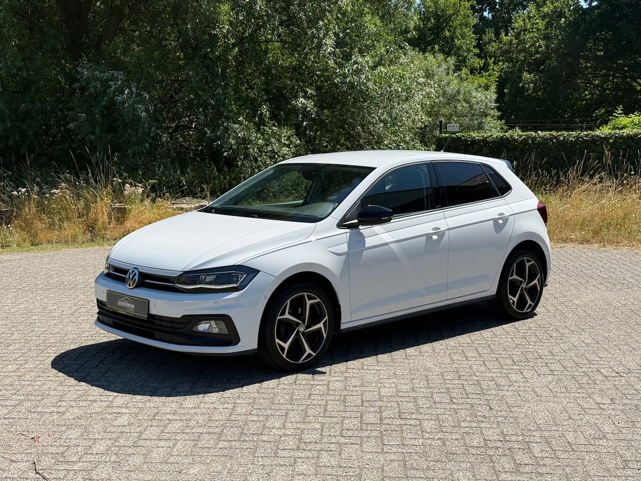 Volkswagen Polo - 1.0 R-Line I VIRTUAL DASH I CARPLAY I 1E EIG I DEALER ONDH - AutoWereld.nl