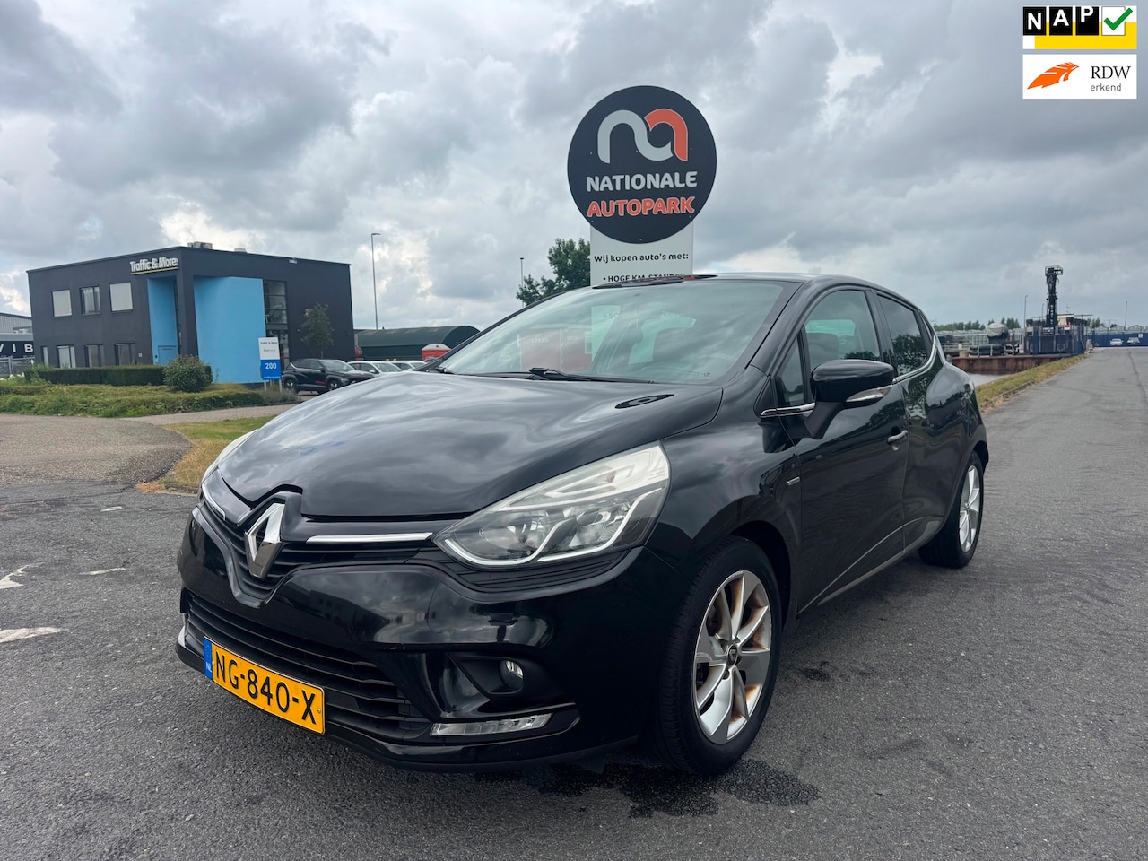 Renault Clio - | 2017 | 0.9 TCe Limited | Export en Handel | APK - AutoWereld.nl
