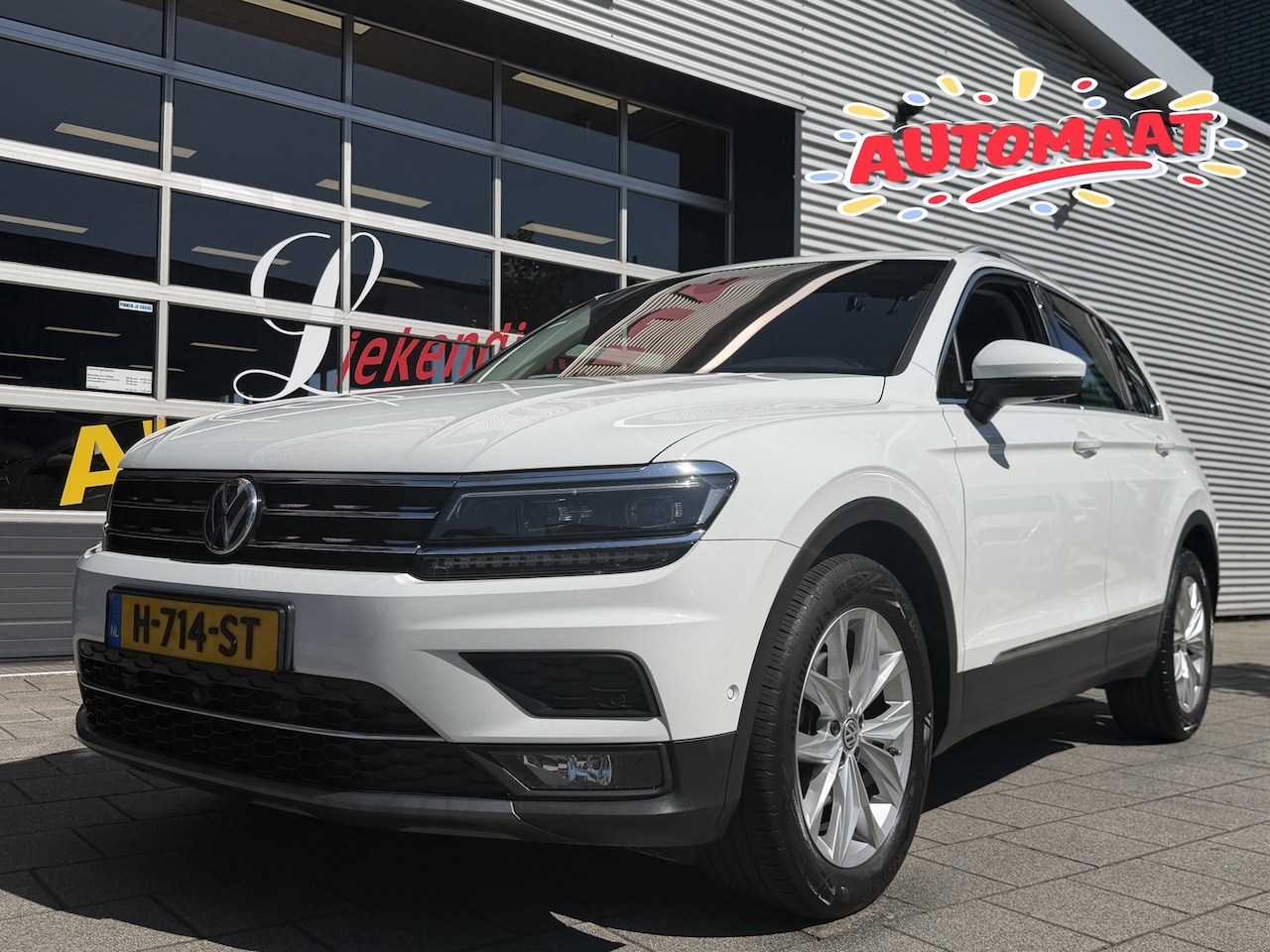 Volkswagen Tiguan - 1.5 TSI ACT Highline Business - AUTOMAAT I Navigatie / Apple CarPlay I Airco I en nog Veel - AutoWereld.nl