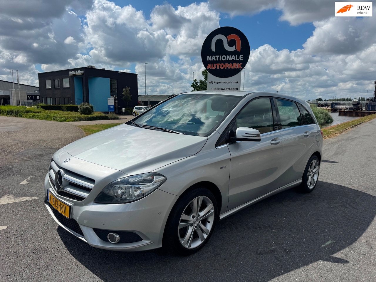 Mercedes-Benz B-klasse - | 2012 | 180 Ambition | Export en Handel - AutoWereld.nl