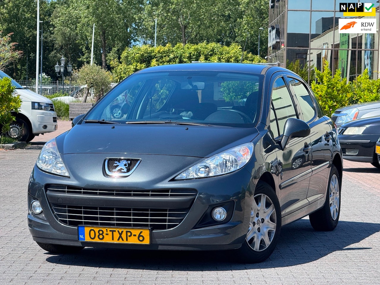 Peugeot 207 - 1.4 VTi Urban Move| Airco | Cruise control | Trekhaak | Elektrische spiegels en ramen | - AutoWereld.nl