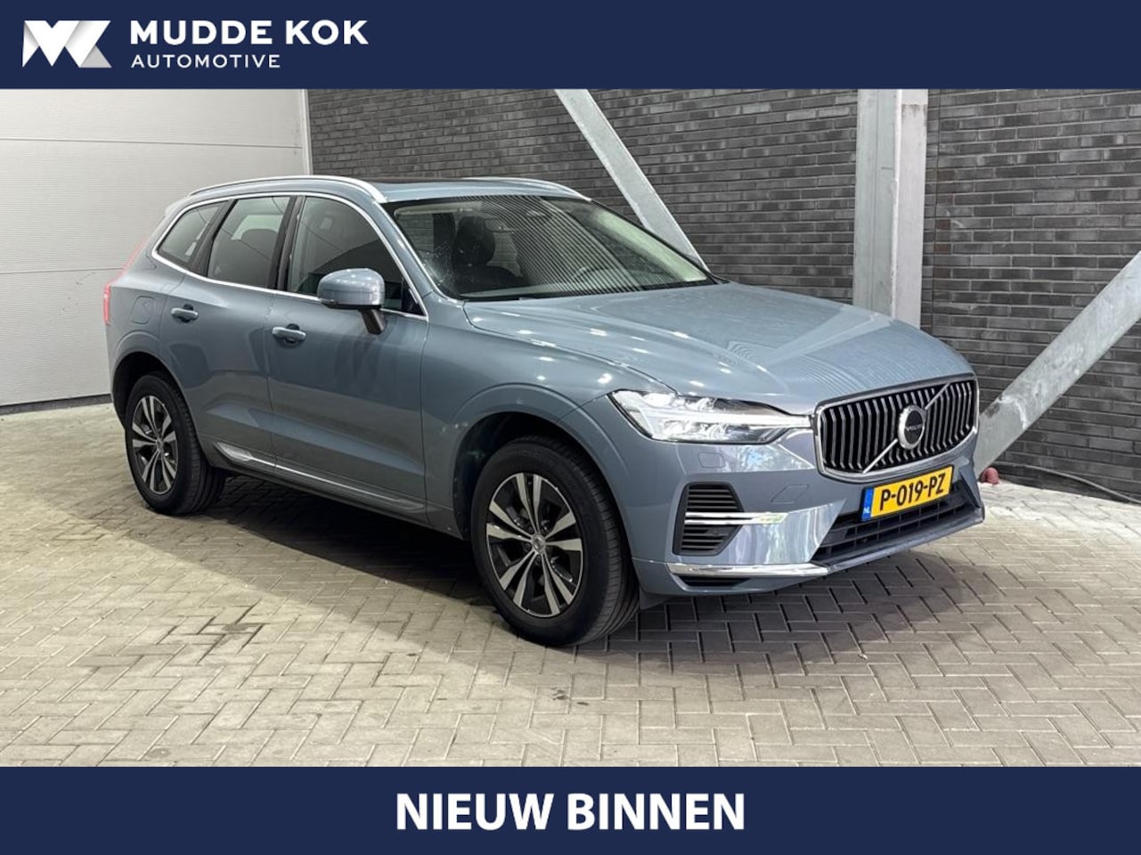 Volvo XC60 - T6 Plug-in hybrid AWD Inscription | ACC | Panoramadak | Keyless | Elektrische Achterklep | - AutoWereld.nl