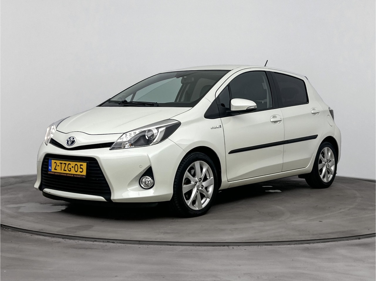 Toyota Yaris - 1.5 Full Hybrid Dynamic Climate Control | Parkeercamera | Cruise Control - AutoWereld.nl