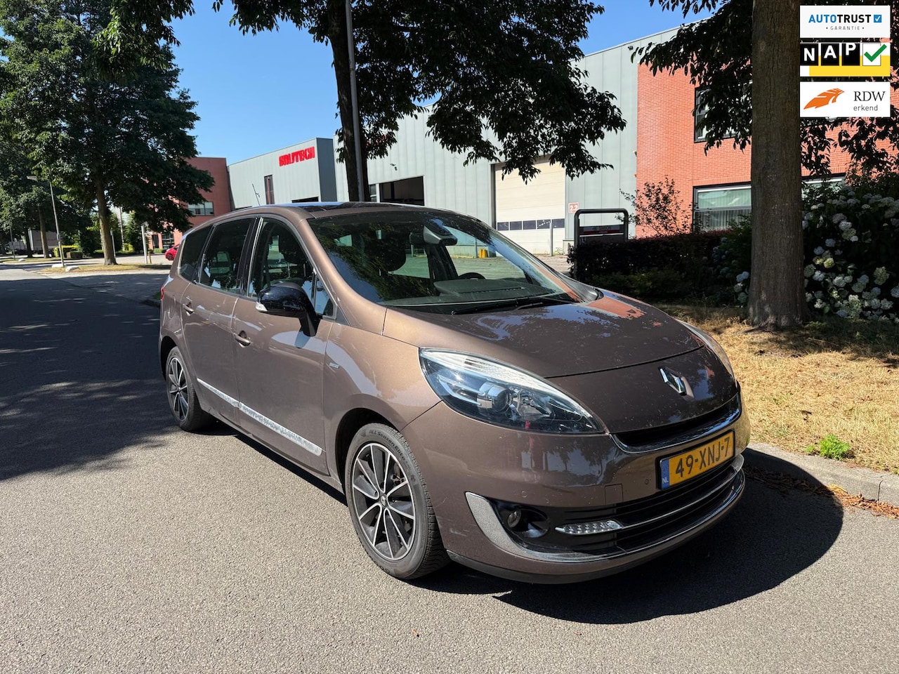 Renault Grand Scénic - 2.0 Bose AUTOMAAT 150000 KM - AutoWereld.nl
