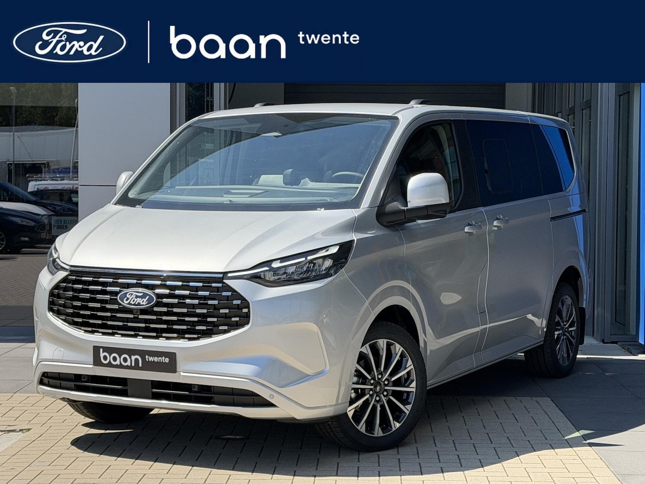 Ford Transit Custom Tourneo - 340 2.5 PHEV L1H1 Titanium X | Luxury Pack | Elektr. schuifdeuren | Panoramadak | Trekhaak - AutoWereld.nl