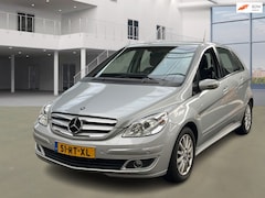 Mercedes-Benz B-klasse - 170 AUTOMAAT NAVI PSENSOR TREKHAAK 2 X SLEUTELS