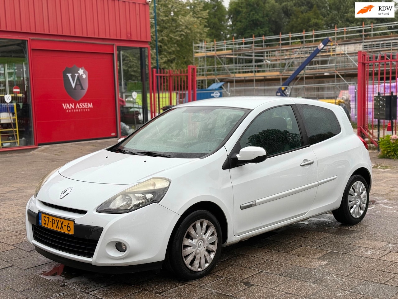 Renault Clio - 1.5 dCi Parisienne| KOPPELING DEFECT!! - AutoWereld.nl