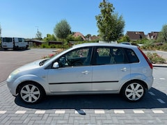 Ford Fiesta - 1.4-16V Futura