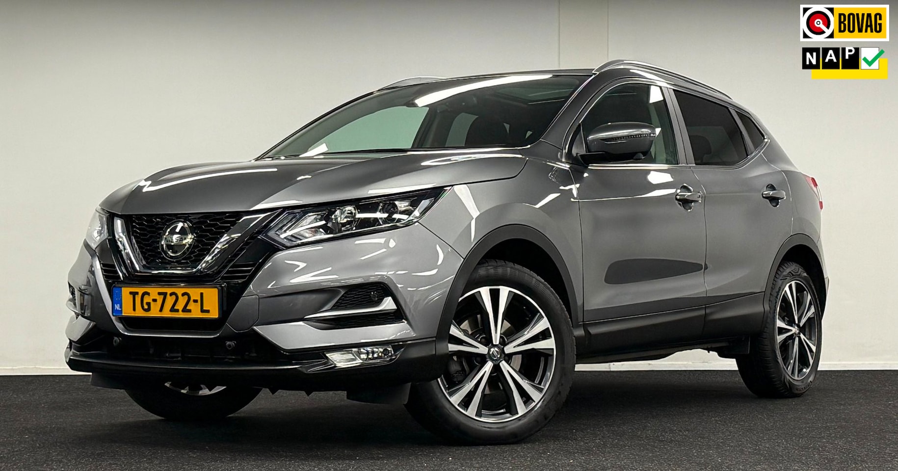 Nissan Qashqai - 1.2 N-Connecta*Automaat*Panodak*Trekhaak*Navi*Camera*PerfectOh! - AutoWereld.nl