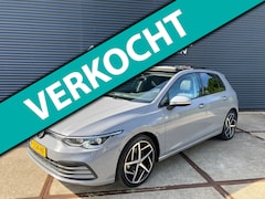 Volkswagen Golf - TSI Life Business PANORAMA DAK/ CARPLAY/ CAMERA