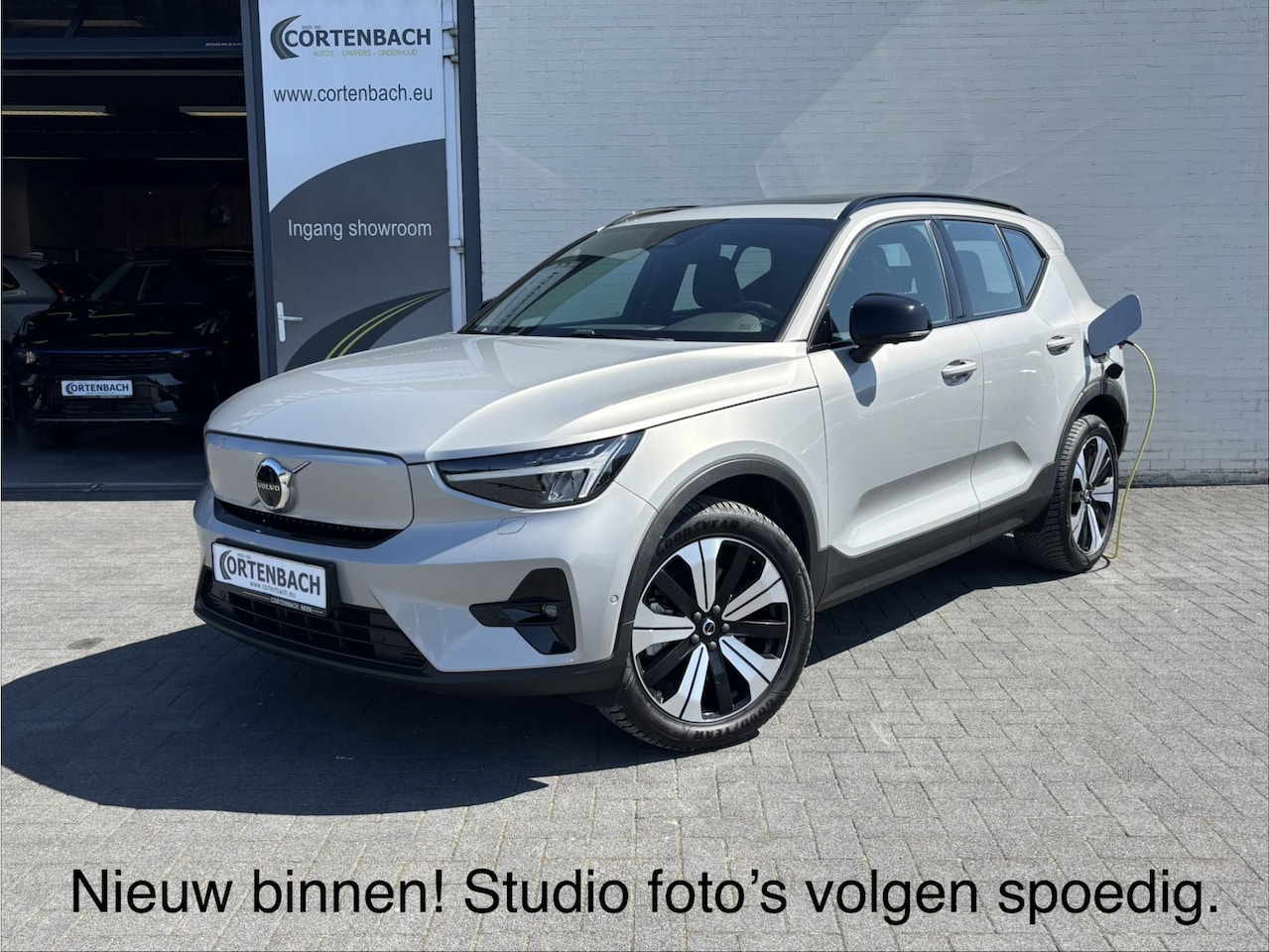 Volvo XC40 - Recharge Ultimate 70 kWh | Panorama dak | Harman Kardon | Adaptieve cruise | Memory | Blis - AutoWereld.nl