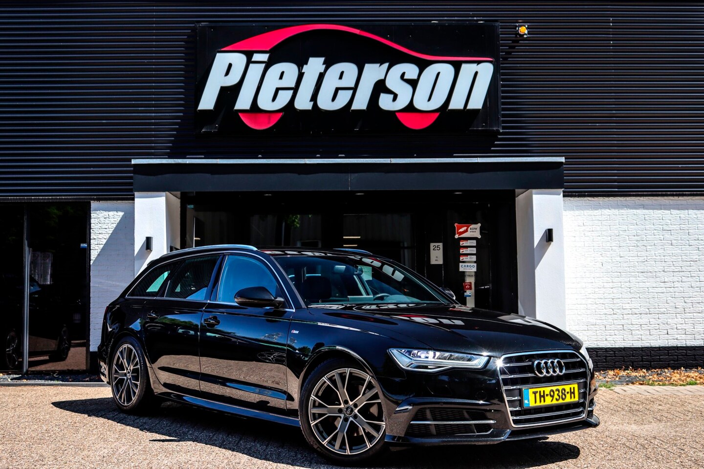 Audi A6 Avant - 1.8 TFSI 3x S-Line FACELIFT NAP TREKHAAK - AutoWereld.nl