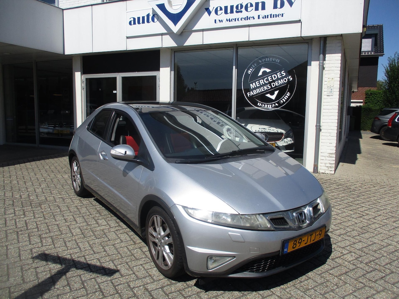 Honda Civic - 1.8 140pk Aut. 5D / PANORAMA / LEDER - AutoWereld.nl