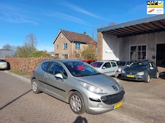 Peugeot 207 - 1.4 Color-line